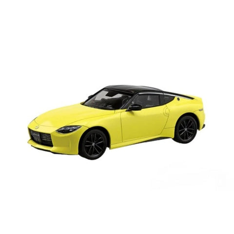 Aoshima 1/32 Snap Nissan RZ34 Fairlady Z (Ikazuchi Yellow)