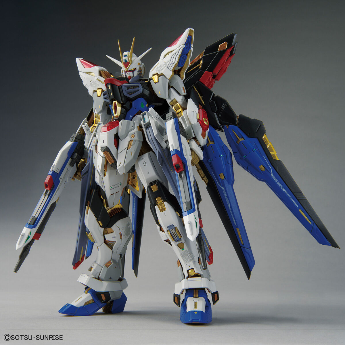 MGEX 1/100 Strike Freedom Gundam - JB Hi-Fi