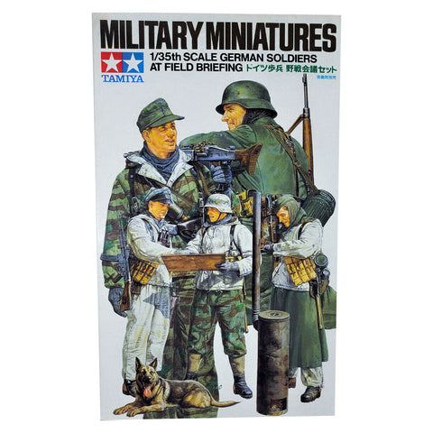 Tamiya 1/35 German Soldiers at Field Briefing