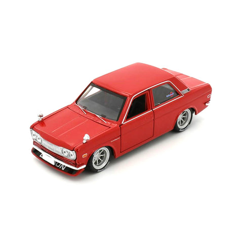Maisto Licensed 1:24 Scale A Line Design Datsun 510 1971 Diecast Model Car Red