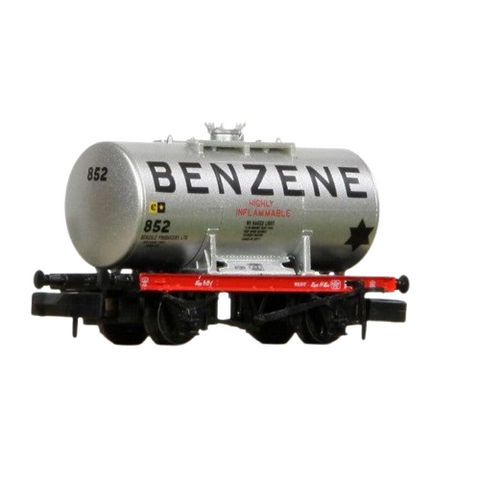 Graham Farish N 14T Anchor-Mounted Tank Wagon 852 'Benzene' Silver