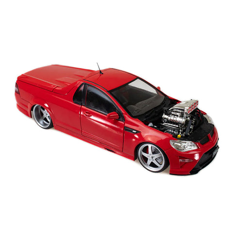 DDA 1:24 Scale Holden VF Maloo GTSR Supercharged Red Diecast Car Model