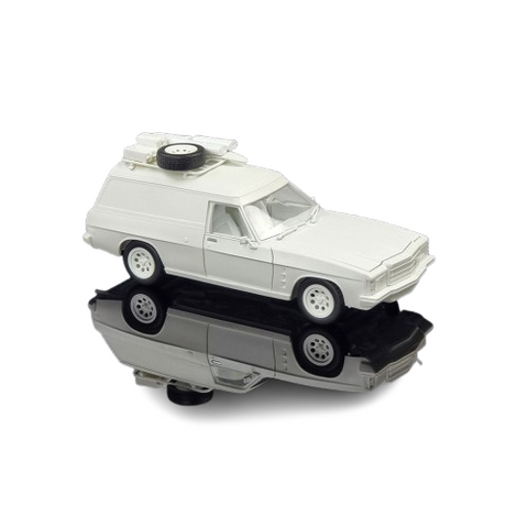DDA 1:24 Scale Mad Max's HJ Holden Sandman Panelvan Plastic Model Kit Assembly Car