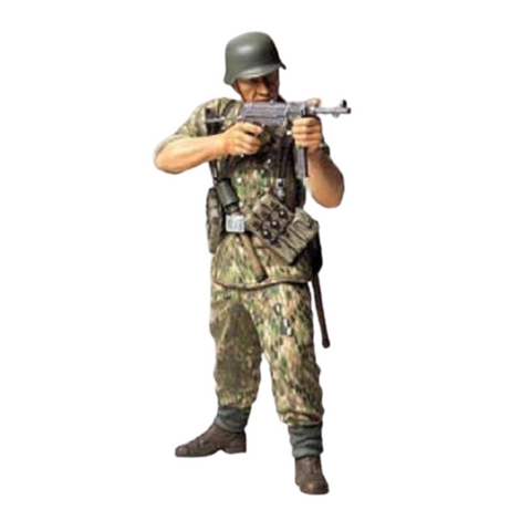 Tamiya 1/16 WWII German Elite Infantry Man