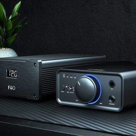 FiiO K7 DAC and Headphone Amplifier (Black)