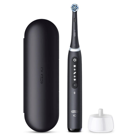 Oral-B iO 5 Personalised Clean Electric Toothbrush with Travel Case and 3 Brush Heads (Matte Black)
