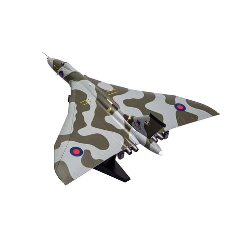 1/72 Avro Vulcan B.2 XL319 RAF Waddington Lincolnshire 1972