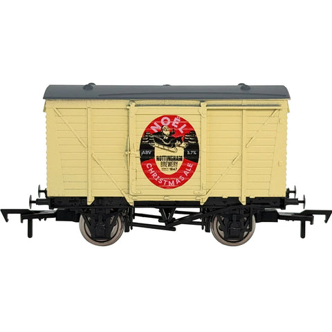 Dapol OO Ventilated Van Noel Christmas Ale