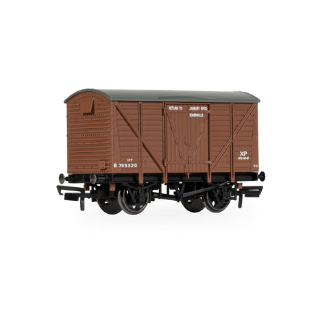 Hornby OO BR EX SR Box Van Cadbury B755320