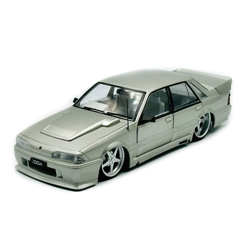 DDA 1:24 Scale Sfragismeno Holden VL Walkinshaw Custom Silver Diecast Model Car