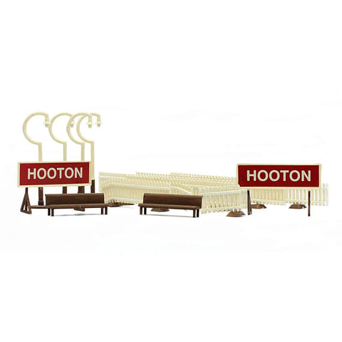 Dapol OO Platform Fittings/Fences and Lamps