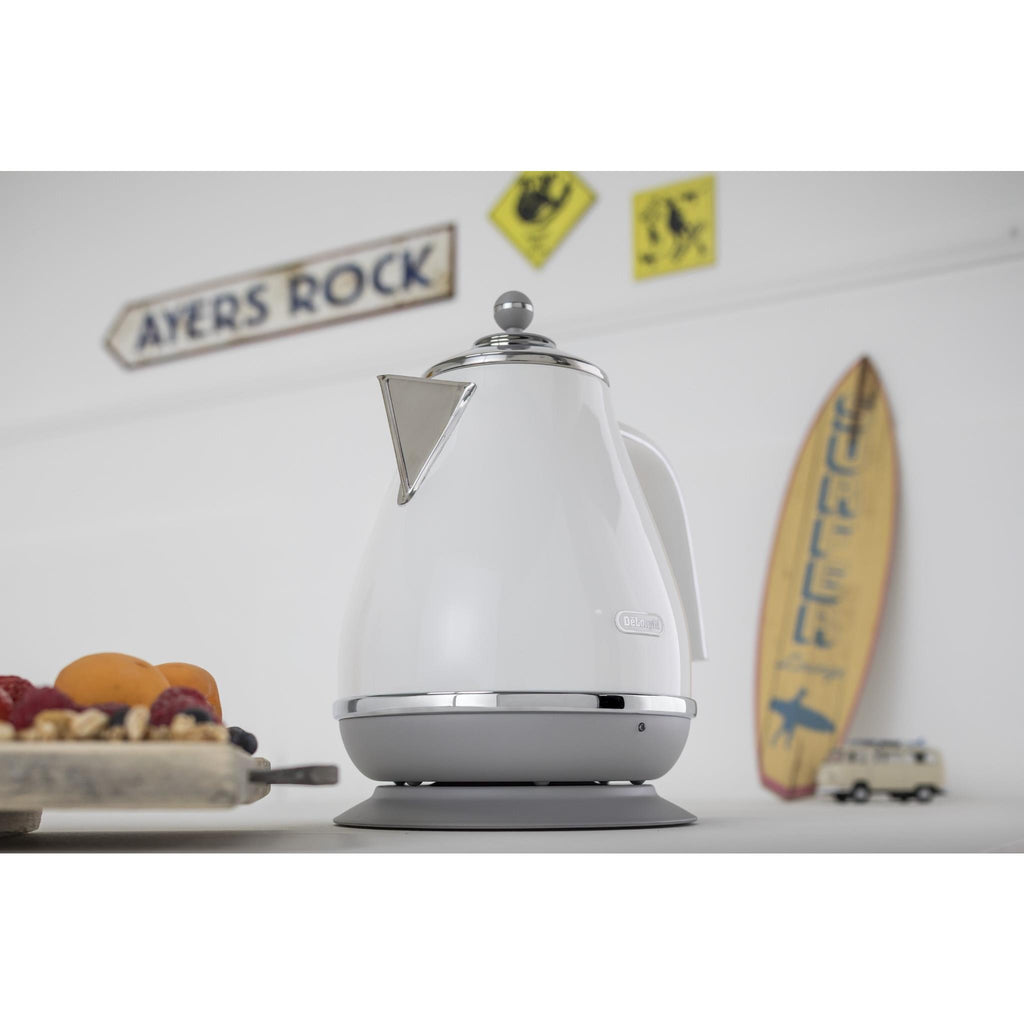 De'Longhi Icona Capitals Kettle (Sydney White) JB HiFi